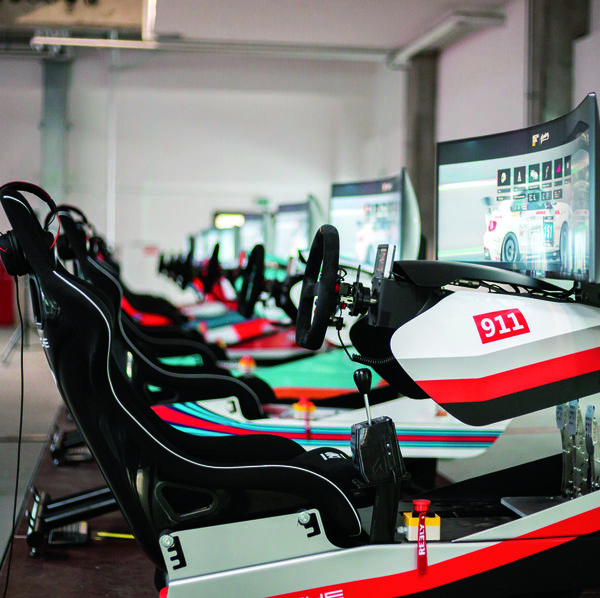 SWISS SIMRACING SERIES – Start the Simulators